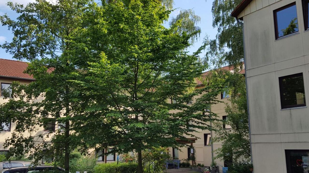 Jugendgastehaus Lichterfelde Hostel Berlin Exterior foto